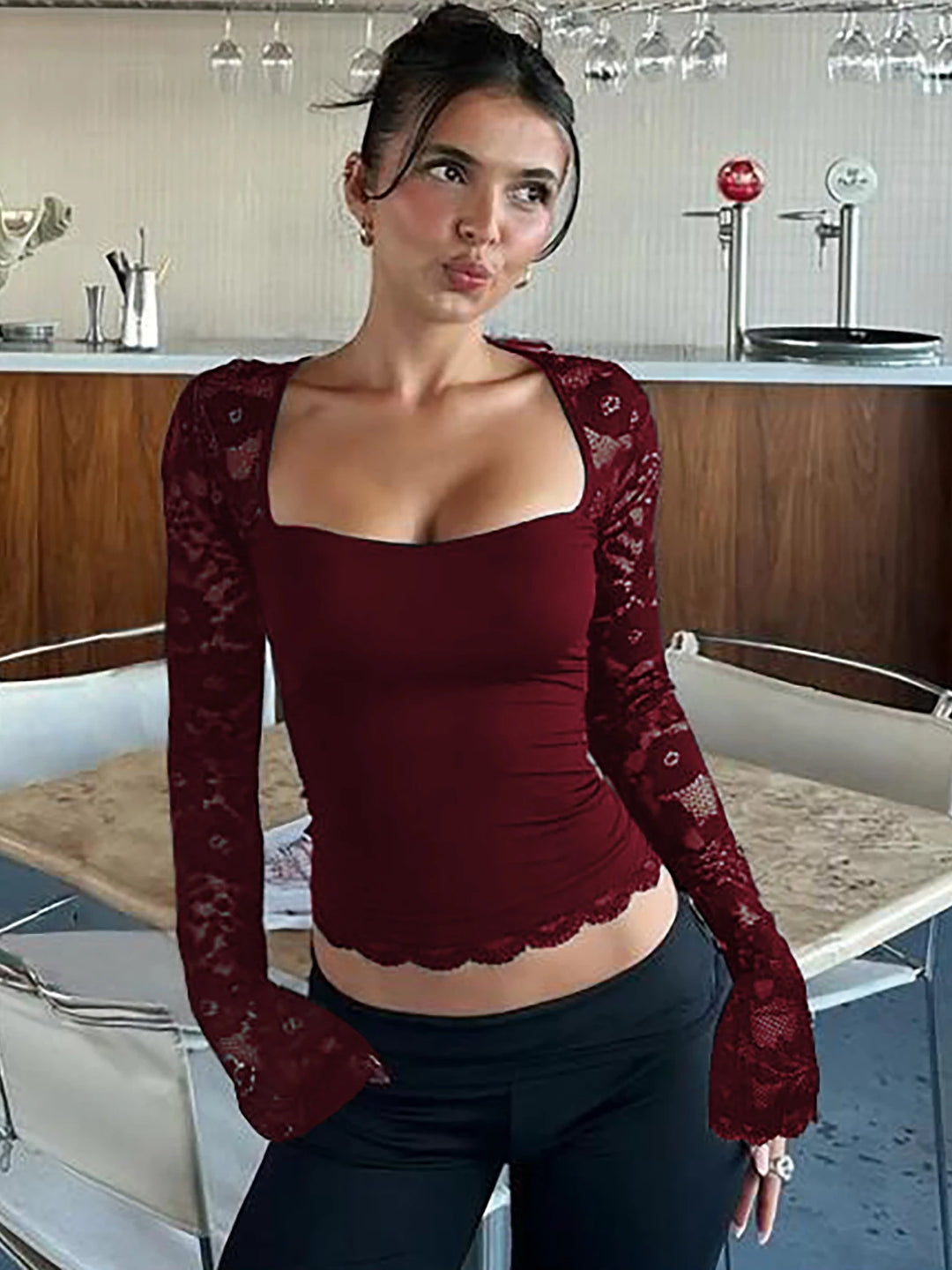 Top Encaje Floral Cuello Cuadrado — Darez Wear